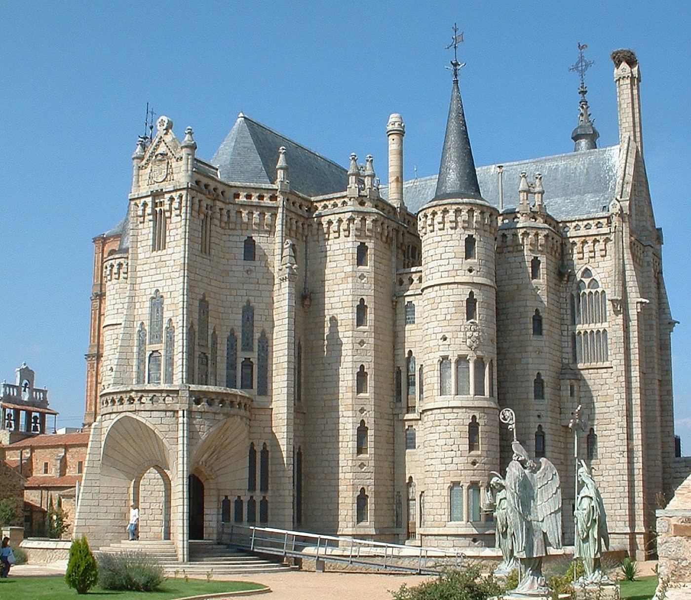 Palacio Episcopal de Astorga, obra de Gaudí y eje temático del Festival de Cine de Astorga 2026